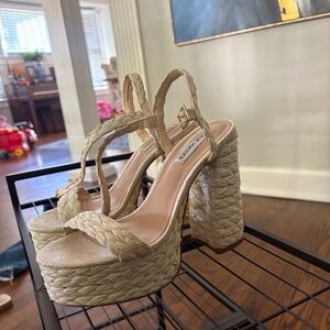 Steve Madden Tiera Heeled Sandal Raffia
